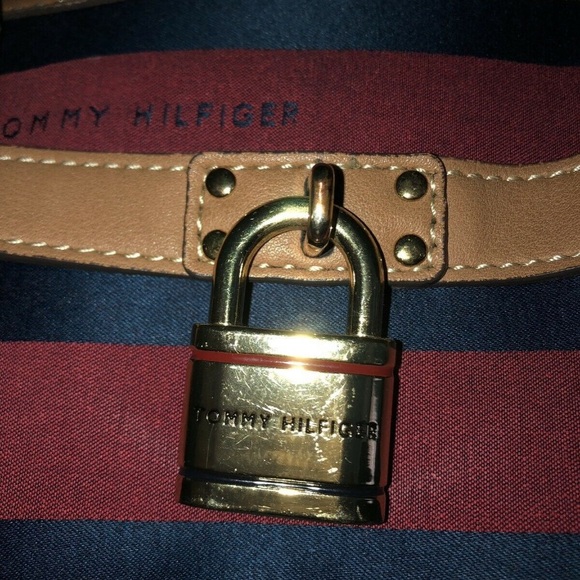 Tommy Hilfiger blue and red striped tote bag - Picture 5 of 5